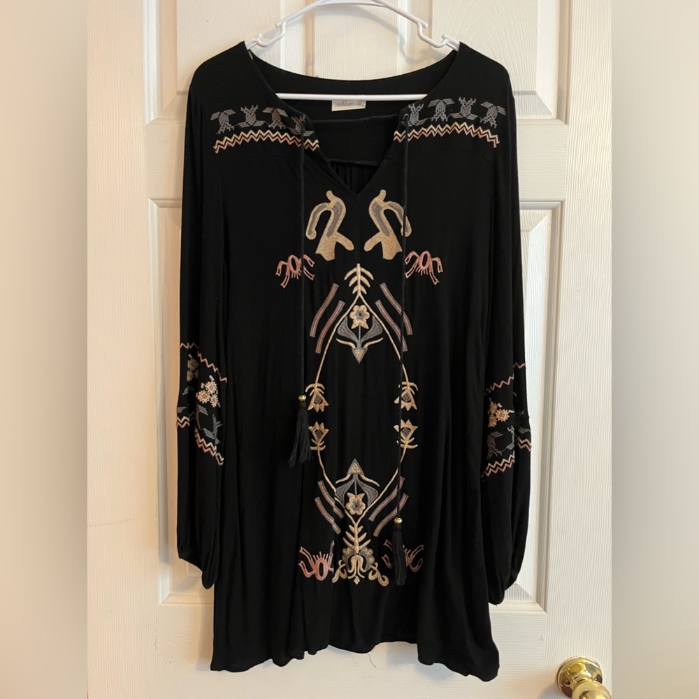 Black long sleeve dress with cute designs